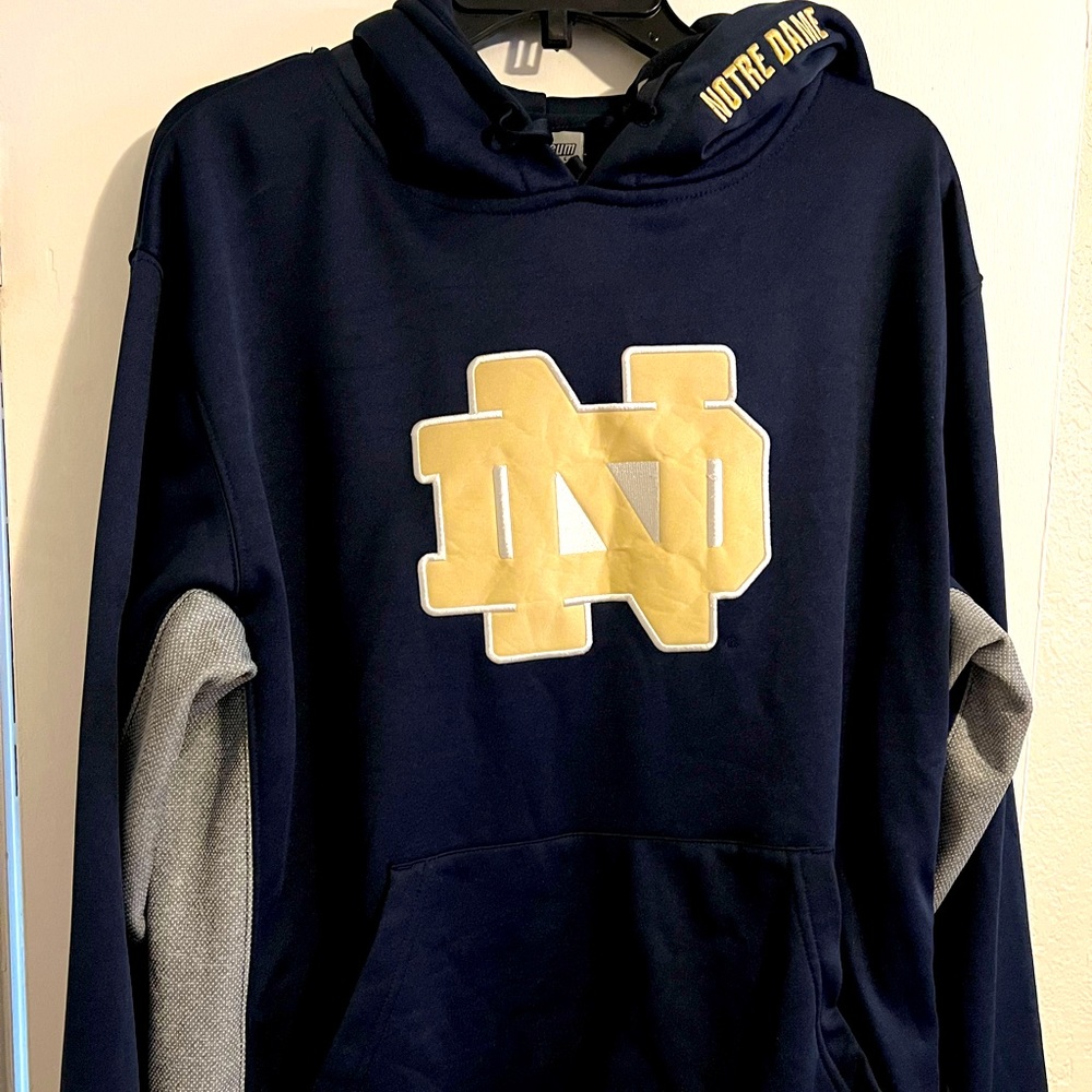 Norte Dame sweatshirt